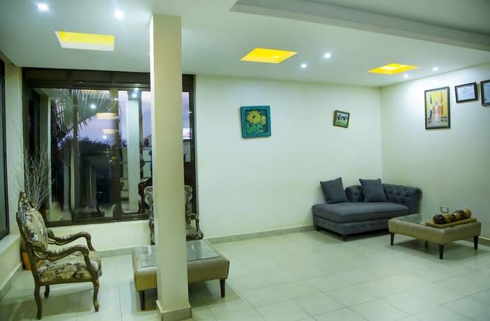 Imagen general del Hotel Ubuntu Palace. Foto 7