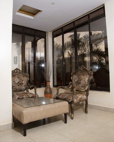 Imagen de la habitación del Hotel Ubuntu Palace. Foto 20