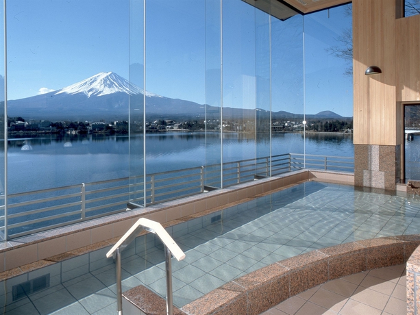 Imagen de la piscina del Hotel Ubuya. Foto 14