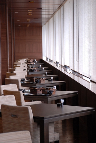 Imagen del bar/restaurante del Hotel Ubuya. Foto 7