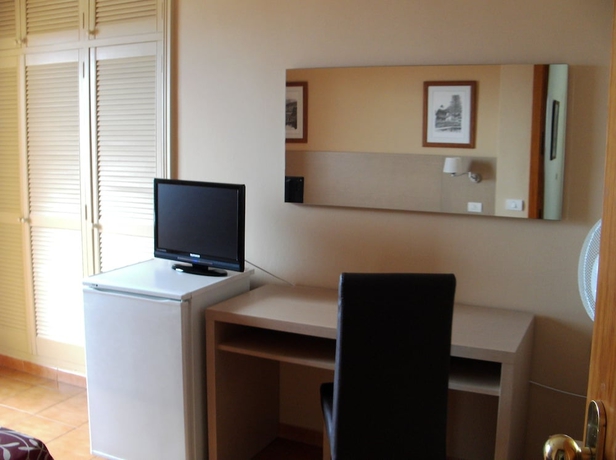 Imagen de la habitación del Hotel Ucanca. Foto 8