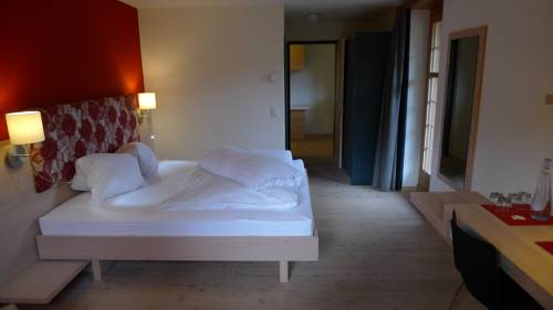 Imagen de la habitación del Hotel Ucliva, Andiast. Foto 11