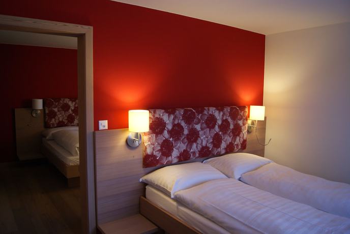 Imagen de la habitación del Hotel Ucliva, Curtginet. Foto 13