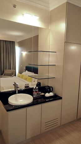 Imagen de la habitación del Hotel Ucsi Kuching. Foto 33