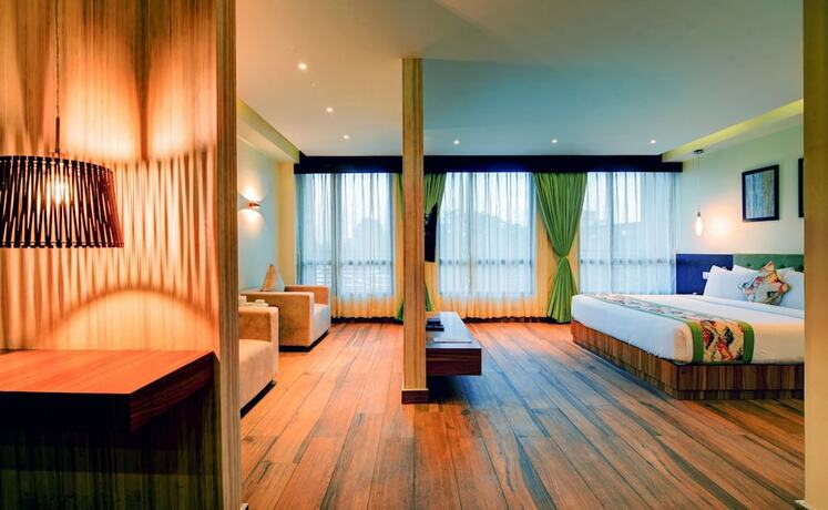 Imagen general del Hotel Udaan Clover Banquet and Spa. Foto 1