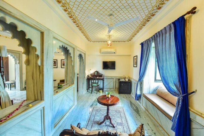 Imagen de la habitación del Hotel Udai Kothi. Foto 13