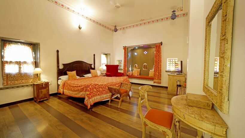 Imagen de la habitación del Hotel Udaigarh. Foto 17