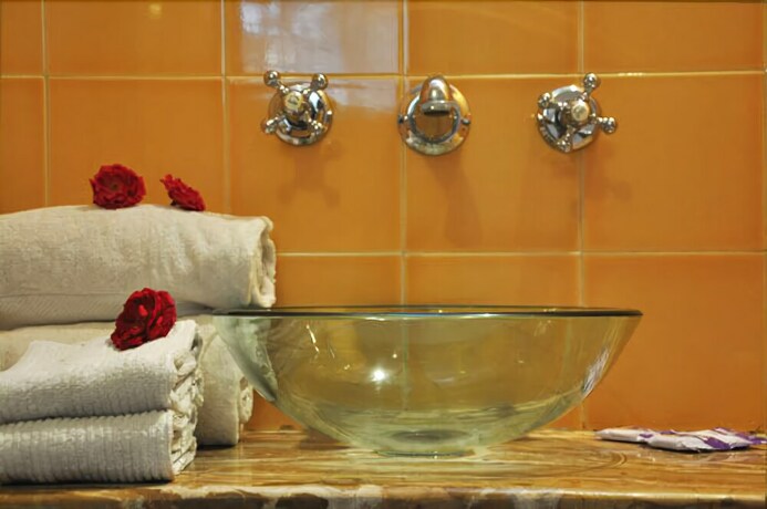 Imagen de la habitación del Hotel Udaigarh. Foto 25