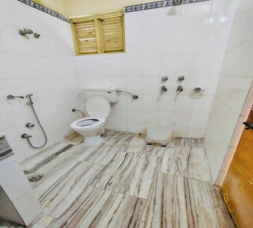 Imagen de la habitación del Hotel Uday Palace, Chamoli. Foto 4