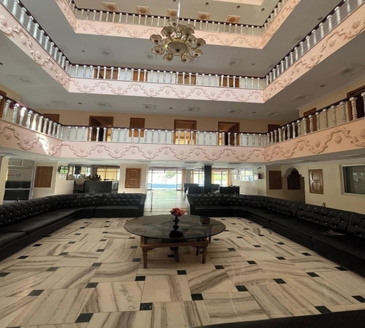 Imagen de los interiores del Hotel Uday Palace, Chamoli. Foto 10