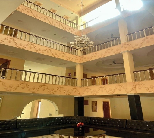 Imagen de los interiores del Hotel Uday Palace, Chamoli. Foto 11