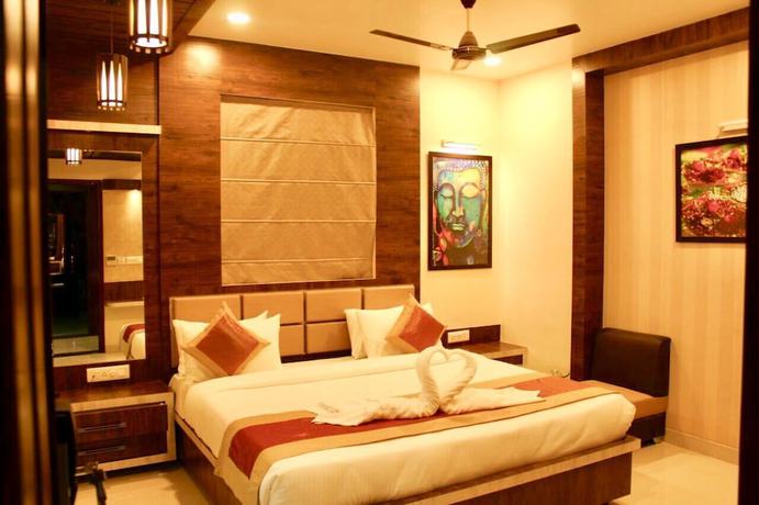 Imagen de la habitación del Hotel Uday Palace. Foto 4