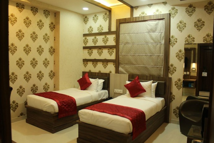 Imagen de la habitación del Hotel Uday Palace. Foto 10