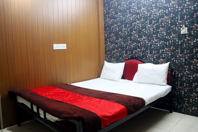 Imagen de la habitación del Hotel Uday Palace, Indore. Foto 10