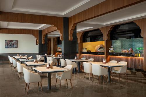 Imagen general del Hotel Uday Palace Navsari, a member of Radisson Individuals. Foto 10