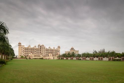 Imagen general del Hotel Uday Palace Navsari, a member of Radisson Individuals. Foto 13