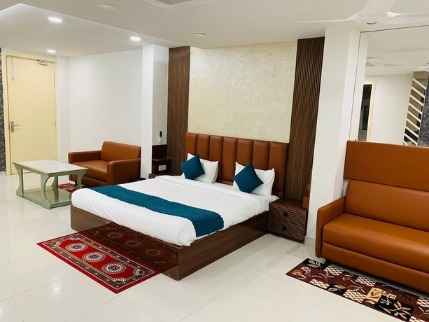 Imagen de la habitación del Hotel Uday Raj. Foto 8