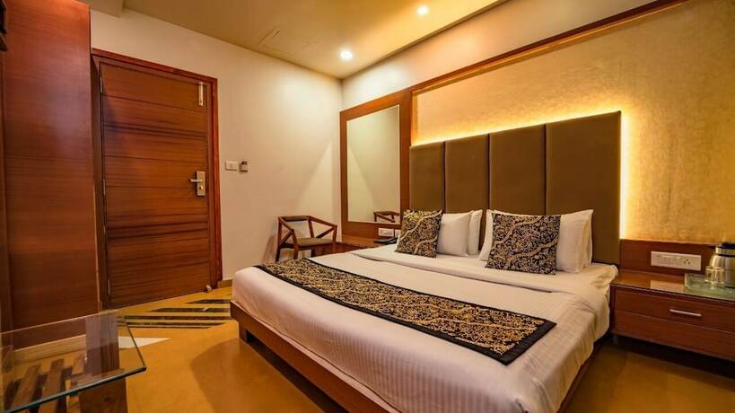 Imagen de la habitación del Hotel Uddhav Vilas. Foto 16