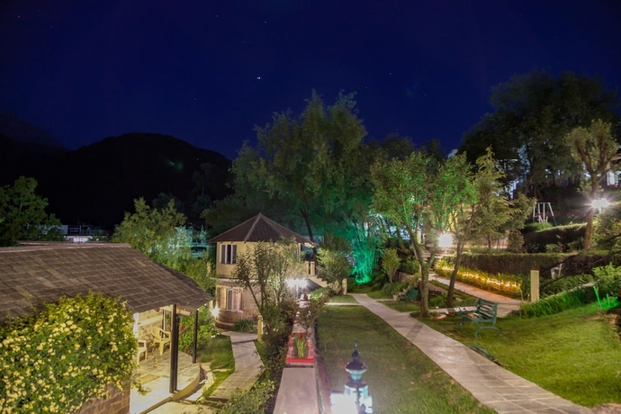 Imagen general del Hotel Udechee Huts, Naddi. Foto 4