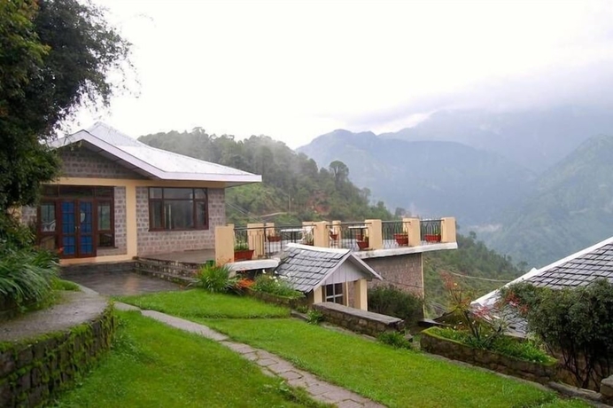Imagen de los exteriores del Hotel Udechee Huts, Naddi. Foto 19
