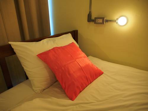 Imagen de la habitación del Hotel Udee Bangkok. Foto 7