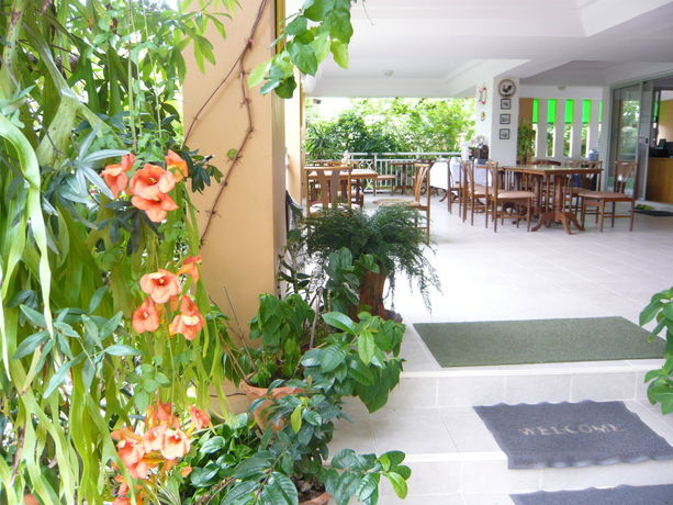 Imagen de los exteriores del Hotel U.d.home Apartment. Foto 9