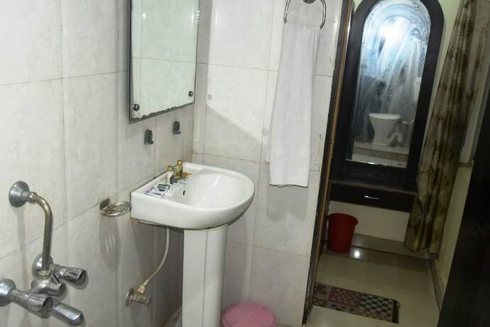 Imagen general del Hotel Udika Palace. Foto 11