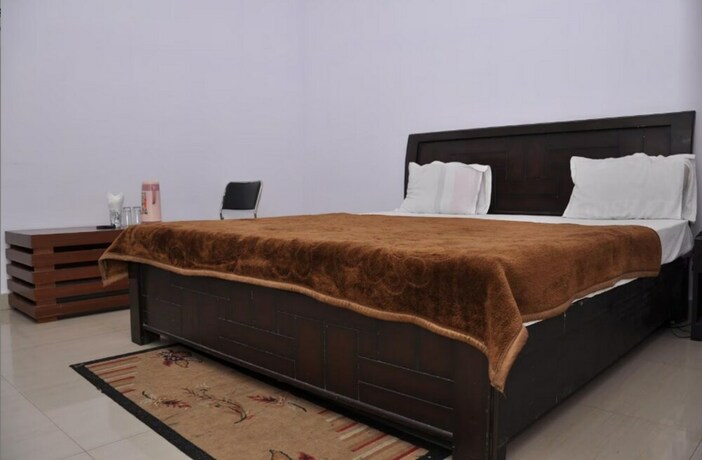 Imagen de la habitación del Hotel Udika Palace. Foto 17