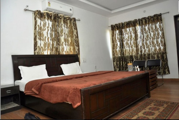 Imagen de la habitación del Hotel Udika Palace. Foto 19