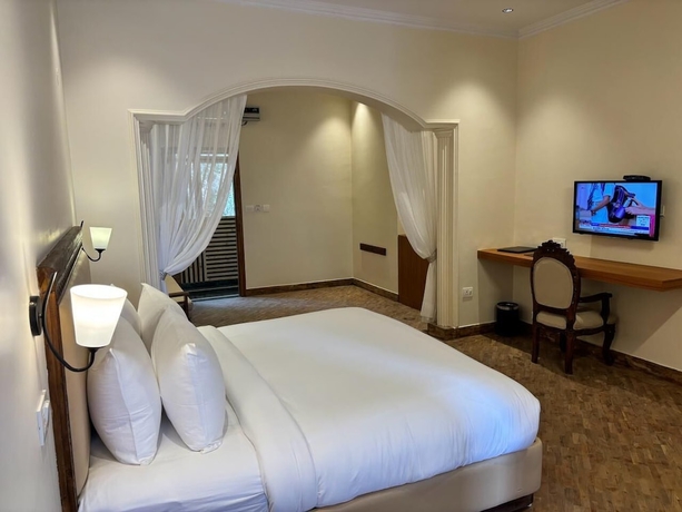 Imagen de los interiores del Hotel Udman Grand Mashobra by Ferns N Petals. Foto 19