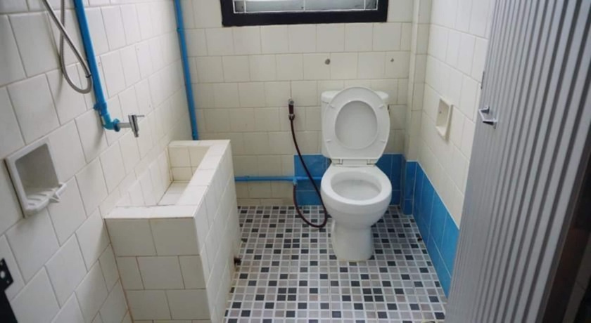 Imagen de los interiores del Hotel Udomsuk. Foto 19