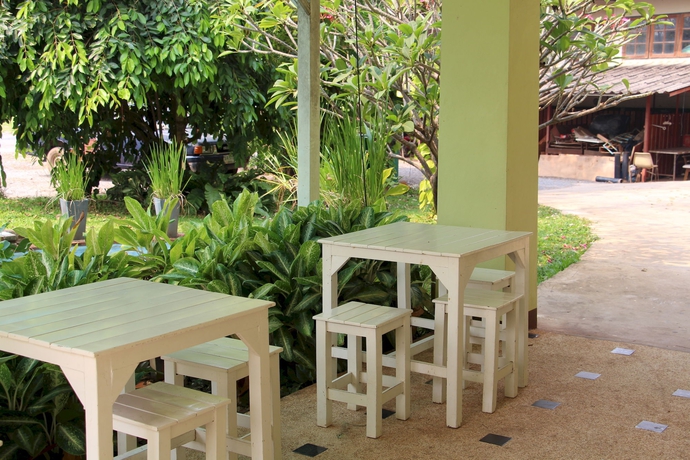 Imagen de los exteriores del Hotel Udoncabana. Foto 14