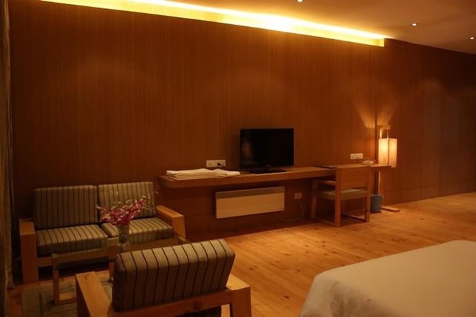 Imagen de la habitación del Hotel Udumwara Resort. Foto 19