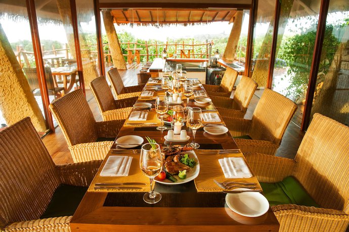 Imagen del bar/restaurante del Hotel Uga Chena Huts. Foto 3