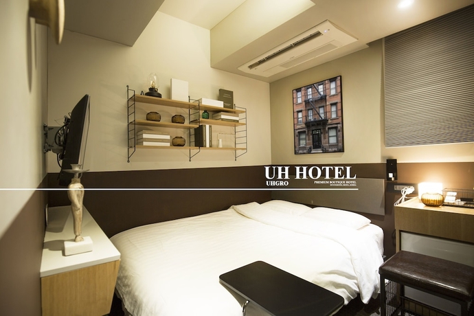 Imagen de la habitación del Hotel Uh. Foto 4