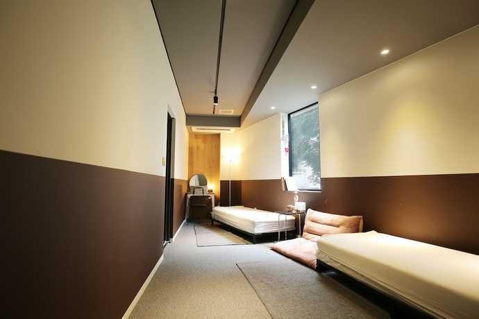 Imagen de la habitación del Hotel Uh. Foto 10