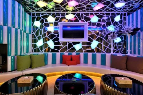 Imagen de la habitación del Hotel U-her. Foto 10