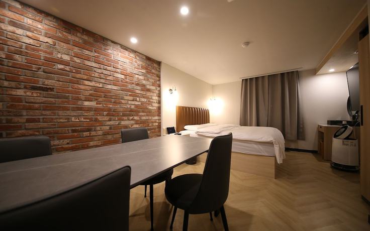 Imagen de la habitación del Hotel Uiwang 25. Foto 8