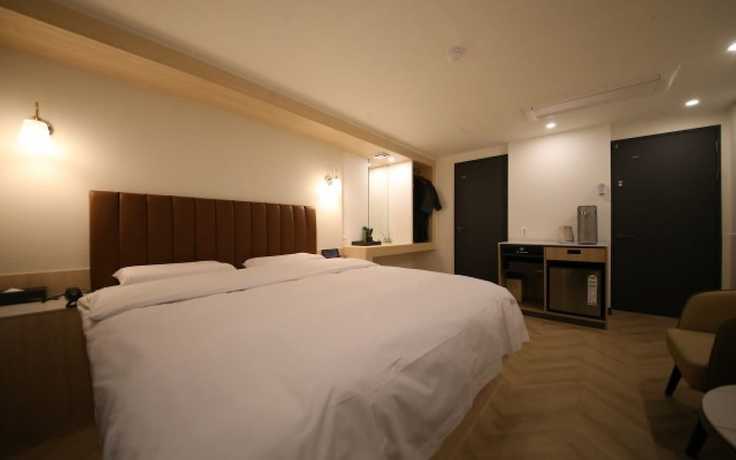 Imagen de la habitación del Hotel Uiwang 25. Foto 9