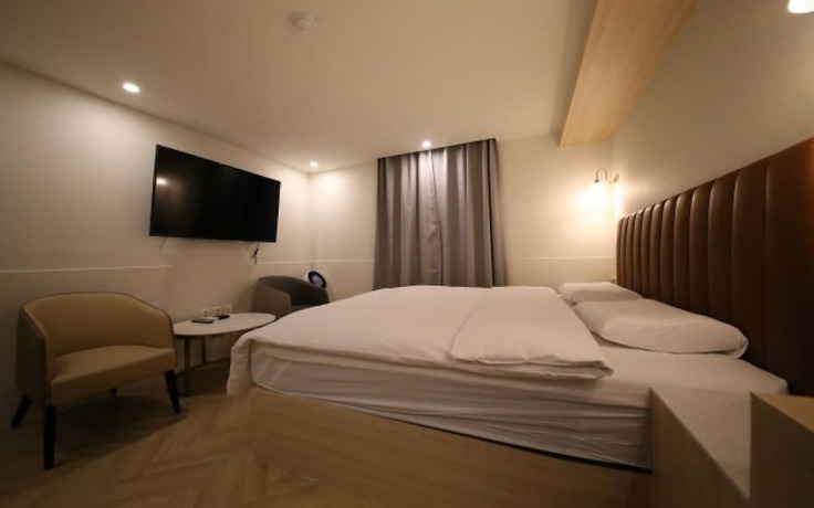 Imagen de la habitación del Hotel Uiwang 25. Foto 13