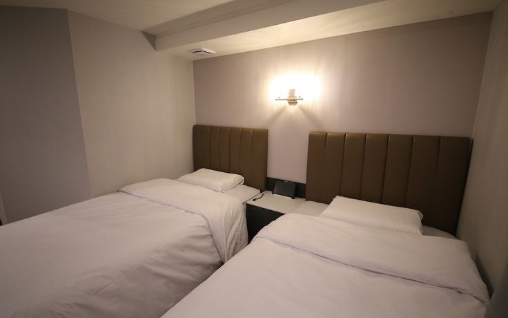 Imagen de la habitación del Hotel Uiwang 25. Foto 15