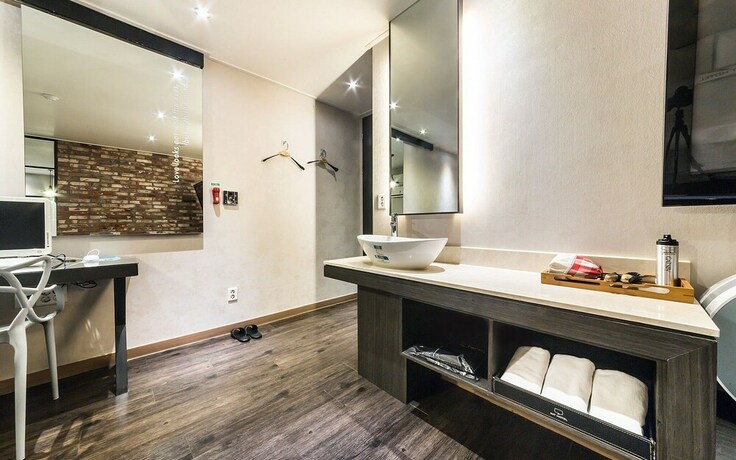 Imagen de la habitación del Hotel Uiwang IMT. Foto 19
