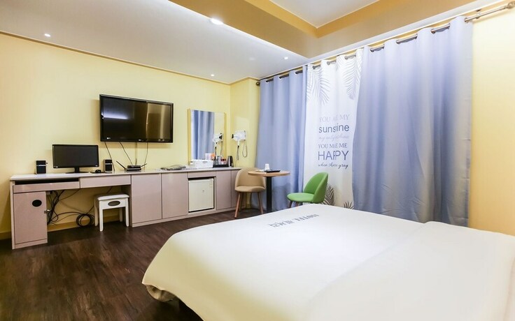 Imagen de la habitación del Hotel Uiwang Luxury. Foto 12