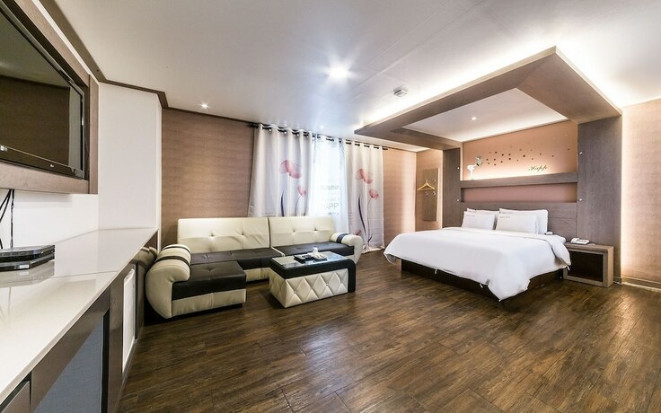 Imagen de la habitación del Hotel Uiwang Luxury. Foto 16