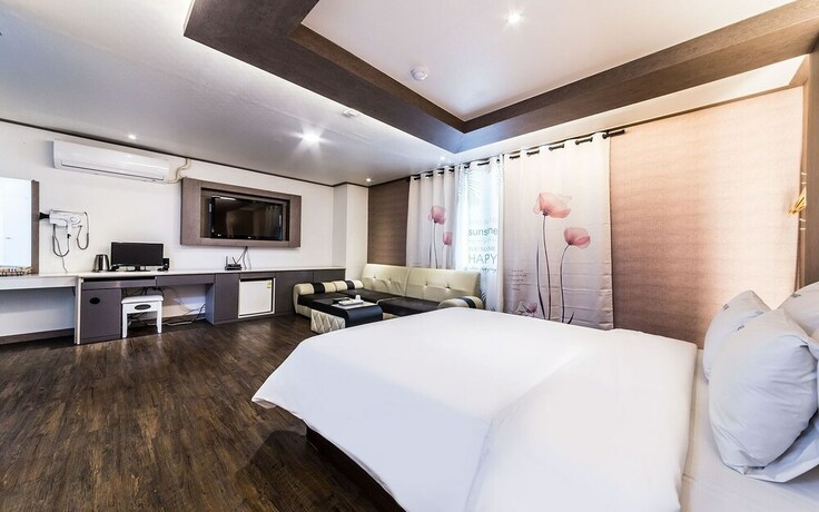 Imagen de la habitación del Hotel Uiwang Luxury. Foto 17