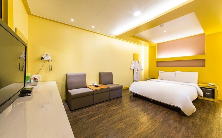 Imagen de la habitación del Hotel Uiwang Luxury. Foto 29