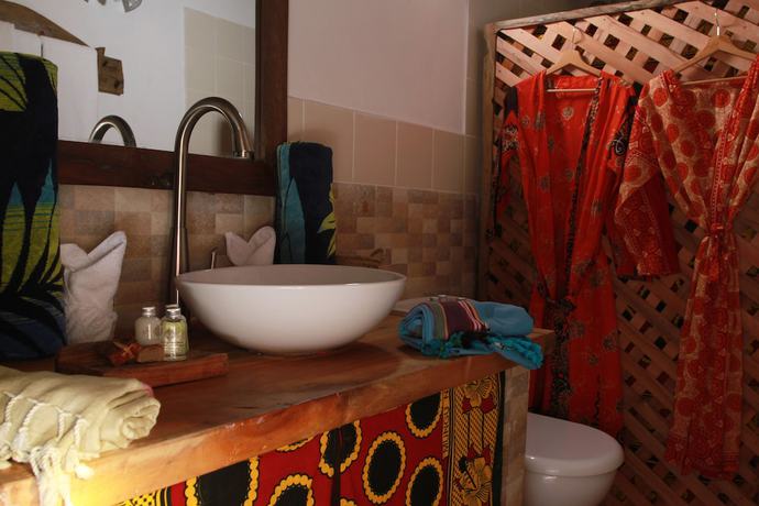 Imagen de la habitación del Hotel Ujamaa Beach Resort Zanzibar. Foto 7