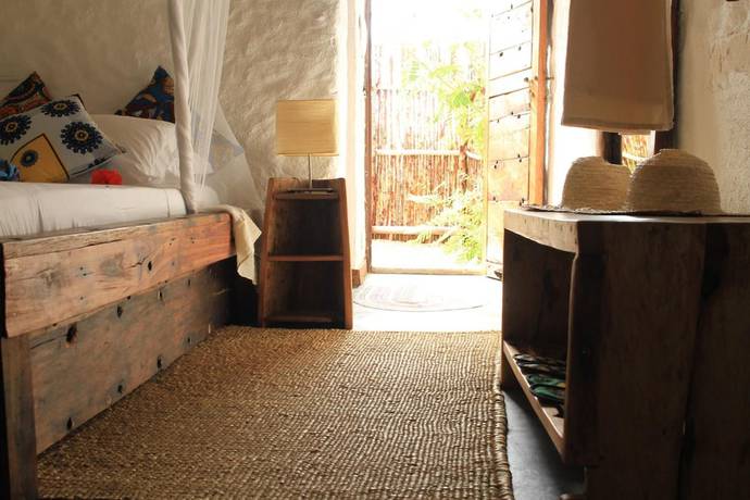 Imagen de la habitación del Hotel Ujamaa Beach Resort Zanzibar. Foto 15
