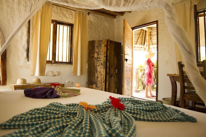 Imagen de la habitación del Hotel Ujamaa Beach Resort Zanzibar. Foto 16