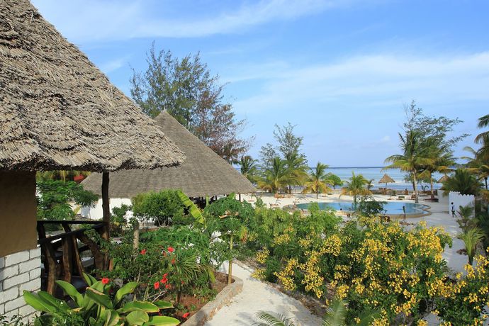 Imagen de los exteriores del Hotel Ujamaa Beach Resort Zanzibar. Foto 18